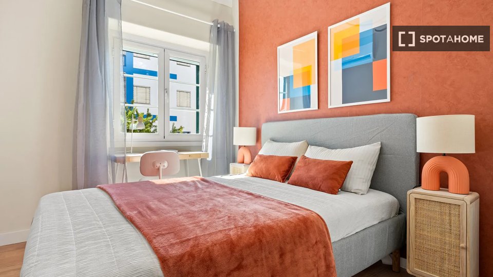 Double room Lisbon, 5 beds — photo 1
