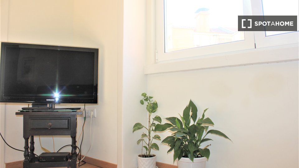 Apartment Lisbon, 2 beds — photo 16