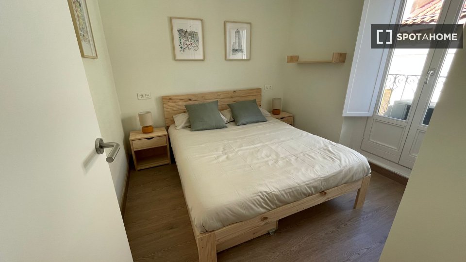 Apartment Madrid, 2 beds, 72m² — photo 1
