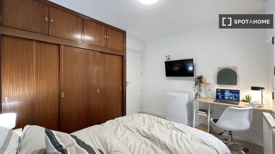 Double room Madrid, 5 beds — photo 7