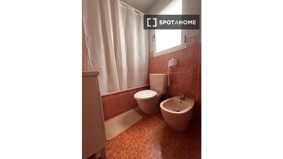 Apartment Valencia, 2 beds, 70m² — photo 8