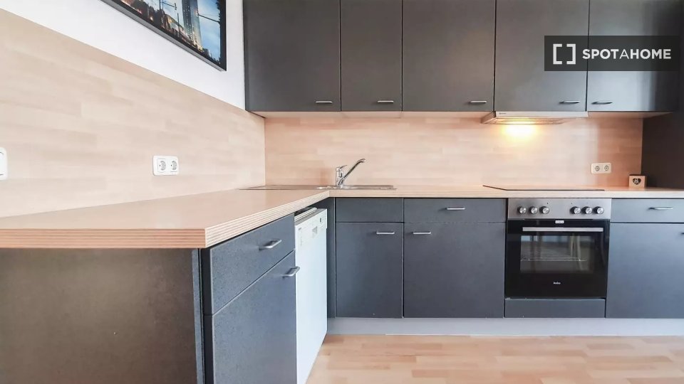 Apartment Berlin, 1 bed, 73m² — photo 8