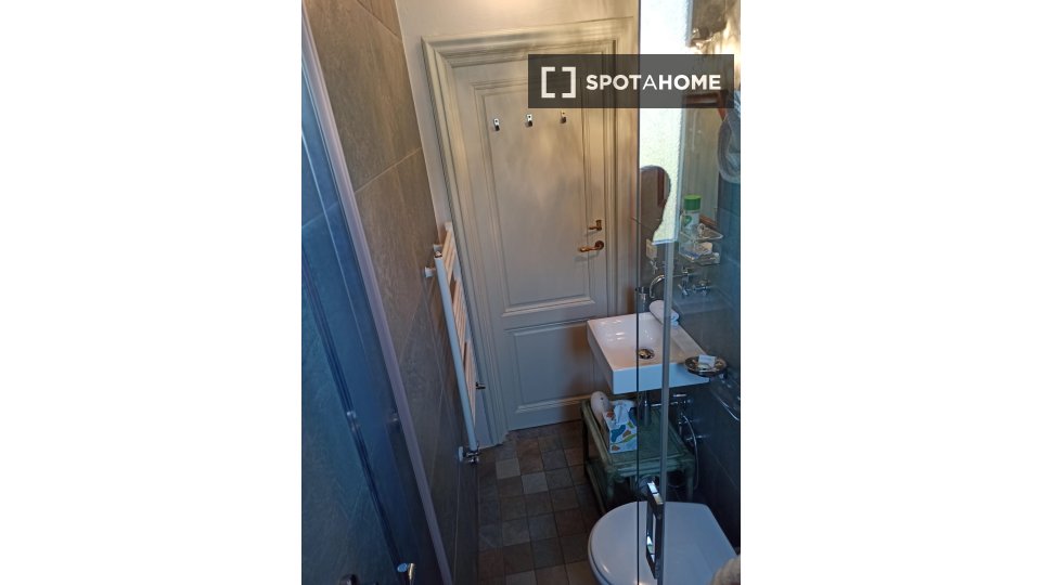 Double room Florence, 3 beds, 160m² — photo 11