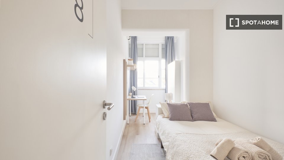 Double room Lisbon, 10 beds — photo 1