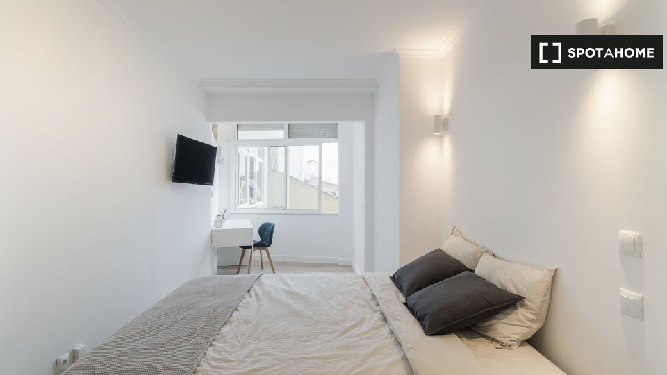Double room Lisbon, 6 beds, 140m² — photo 19