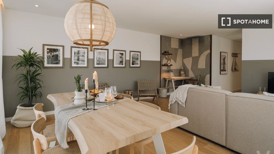 Apartment Lisbon, 2 beds, 97m² — photo 19