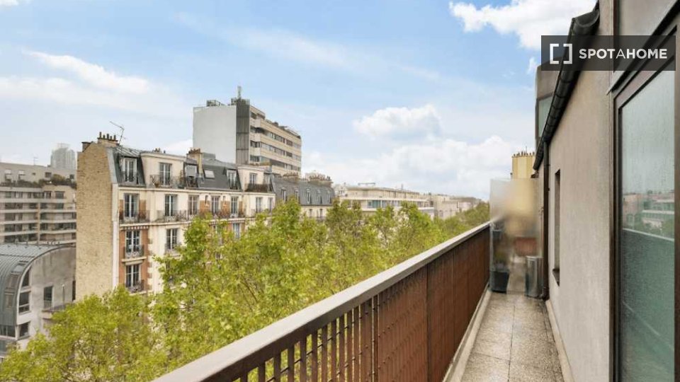 Double room Paris, 5 beds, 120m² — photo 9