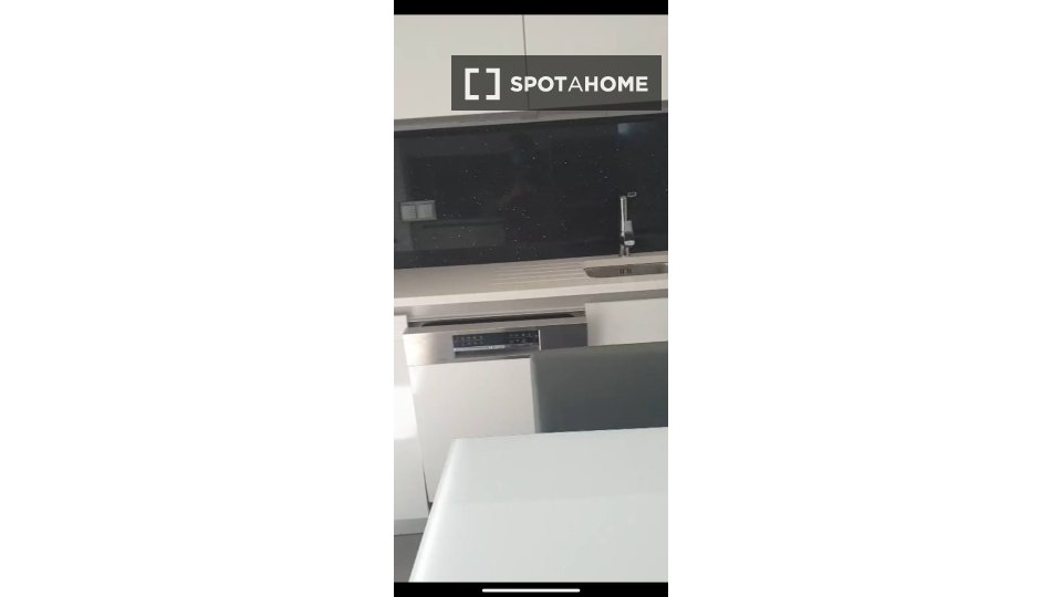 Double room Porto, 2 beds, 125m² — photo 18