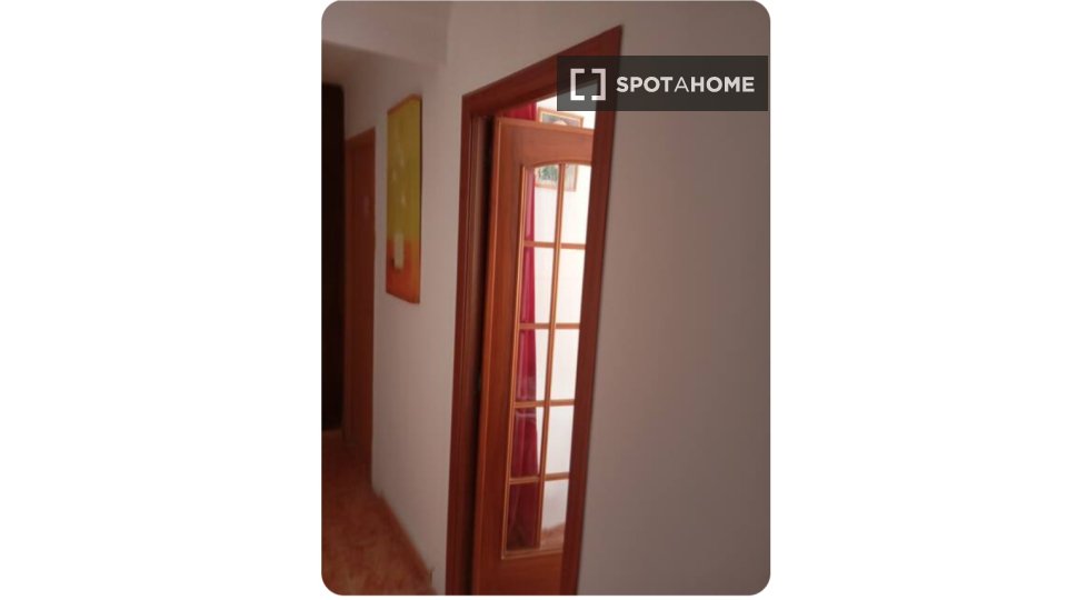 Double room Valencia, 4 beds, 68m² — photo 13