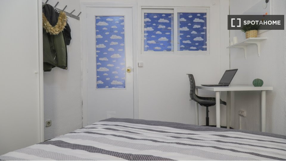 Double room Madrid, 7 beds, 115m² — photo 11
