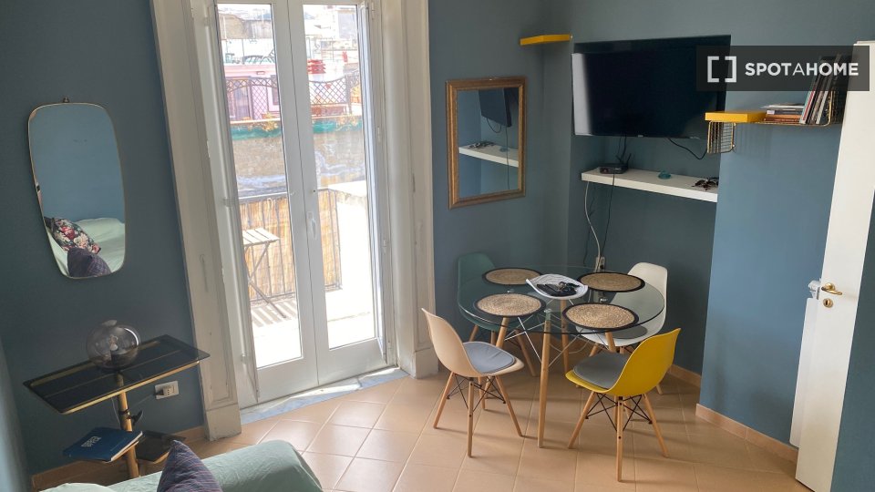 Double room Naples, 2 beds — photo 2