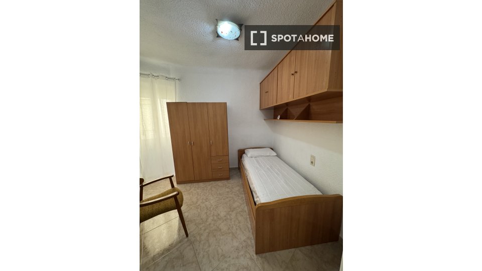 Apartment Alicante, 2 beds — photo 1