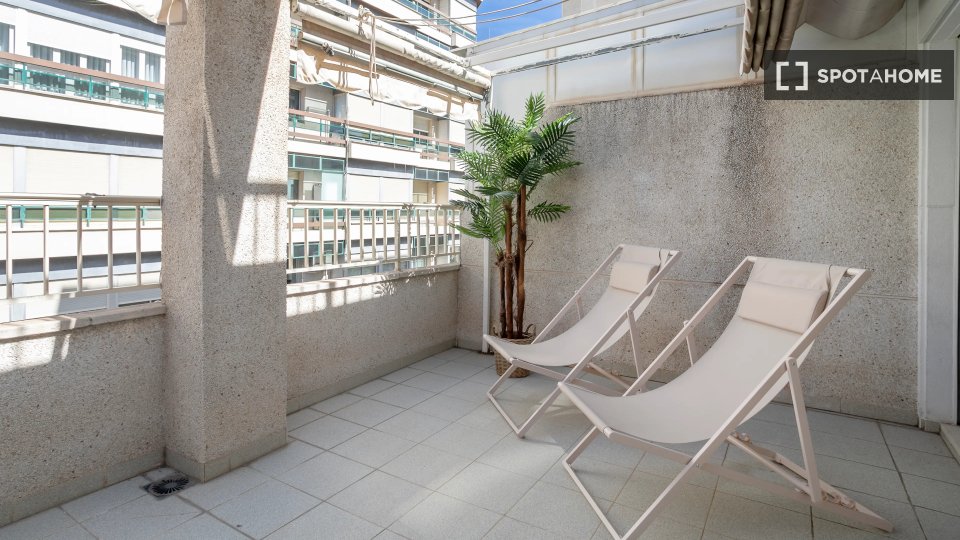Double room Alicante, 6 beds — photo 13