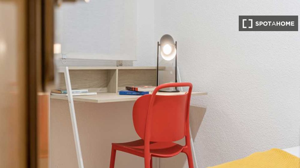 Double room Madrid, 4 beds — photo 31
