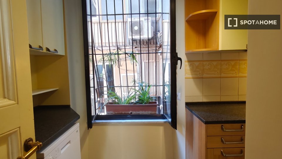 Apartment Rome, 2 beds, 70m² — photo 59