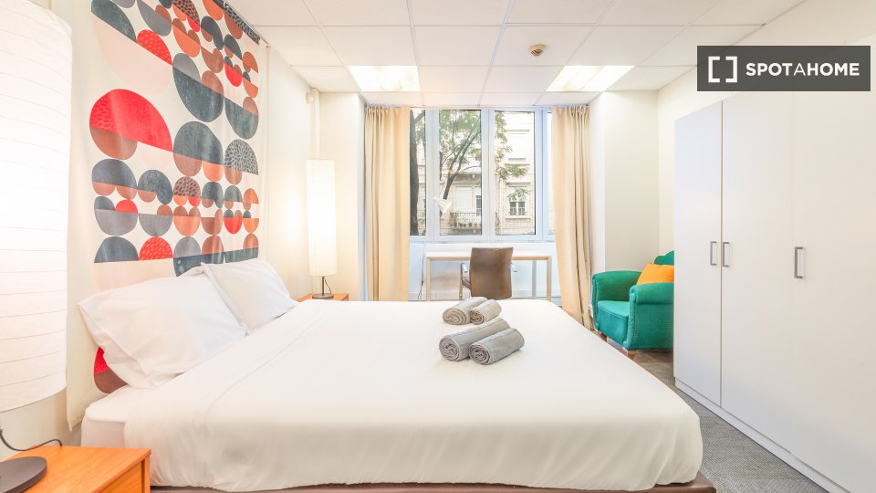 Double room Lisbon, 9 beds, 290m² — photo 13