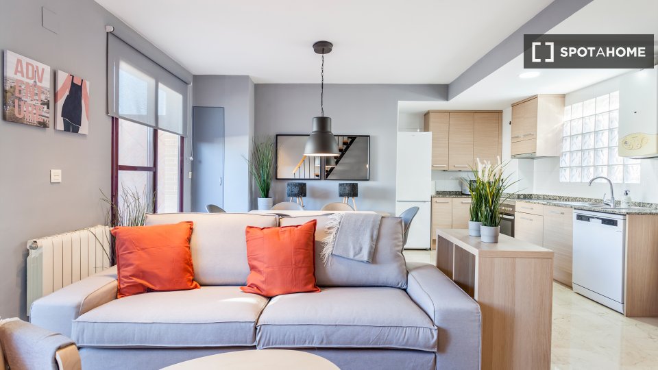 Apartment Valencia, 1 bed, 125m² — photo 2