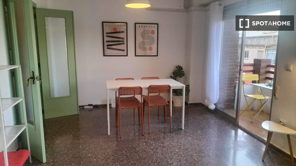 Double room Valencia, 4 beds, 120m² — photo 6