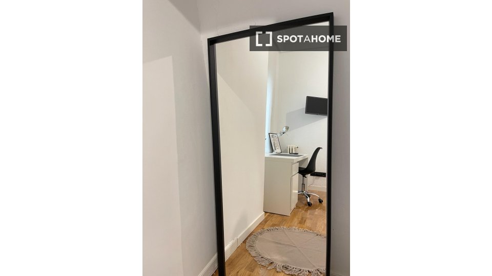 Double room Madrid, 7 beds — photo 2