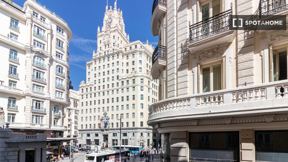 Apartment Madrid, 2 beds, 70m² — photo 1