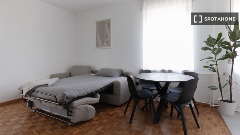 Apartment Milan, 2 beds, 70m² — photo 11