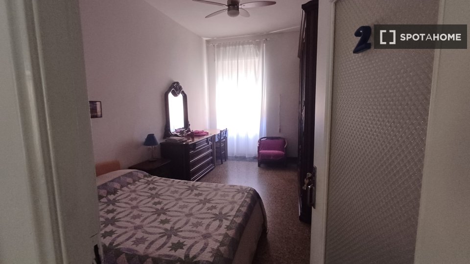 Double room Cagliari, 3 beds, 100m² — photo 6