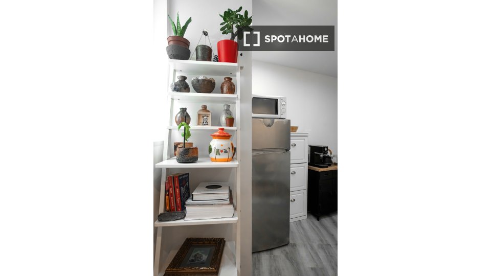 Apartment Lisbon, 1 bed — photo 12