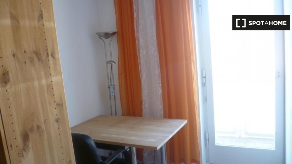 Double room Vienna, 5 beds, 90m² — photo 1