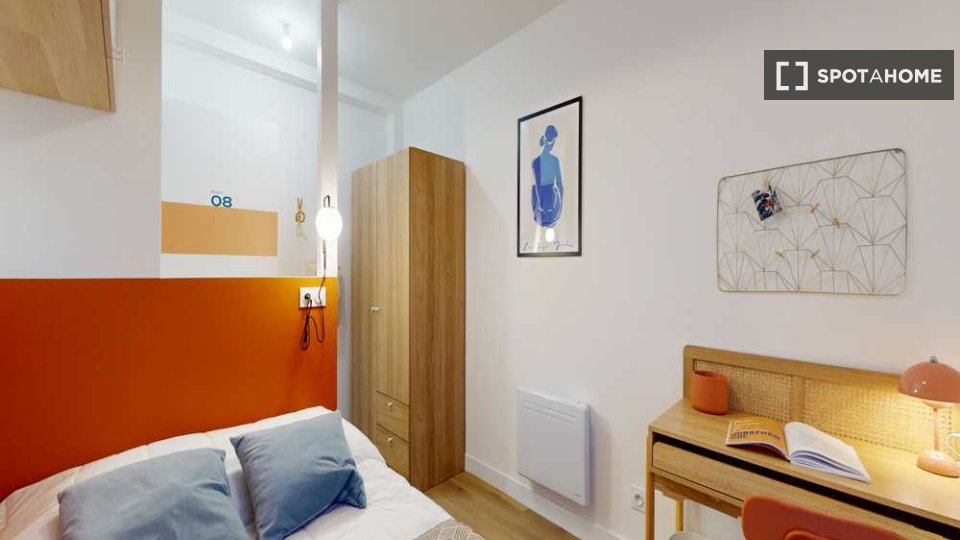 Chambre 18 voyageurs, avec wifi