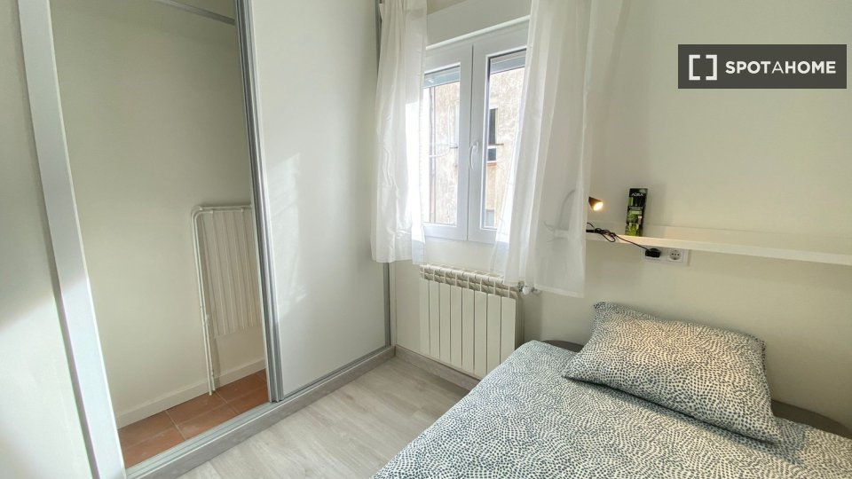 Double room Madrid, 4 beds — photo 18