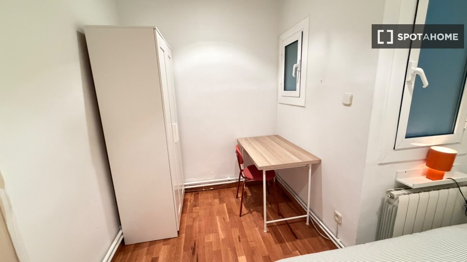 Camera doppia Barcellona, 6 camere, 150m² — foto 2