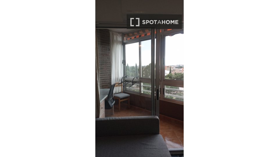 Double room Valencia, 5 beds, 110m² — photo 15