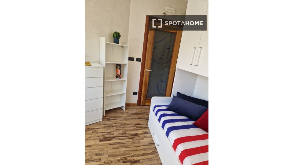 Double room Turin, 5 beds, 136m² — photo 15