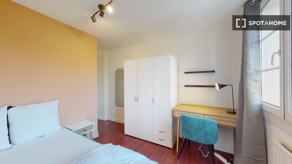 Double room Lille, 4 beds — photo 10