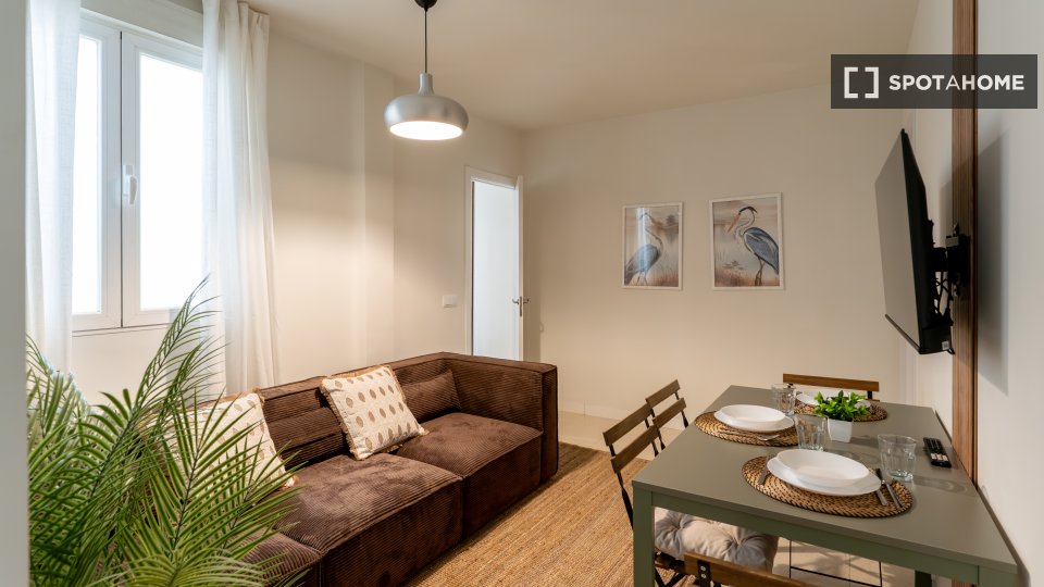 Double room Madrid, 3 beds — photo 7