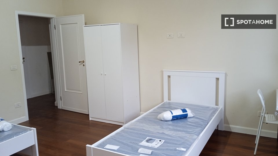 Double room Bologna, 8 beds, 185m² — photo 10