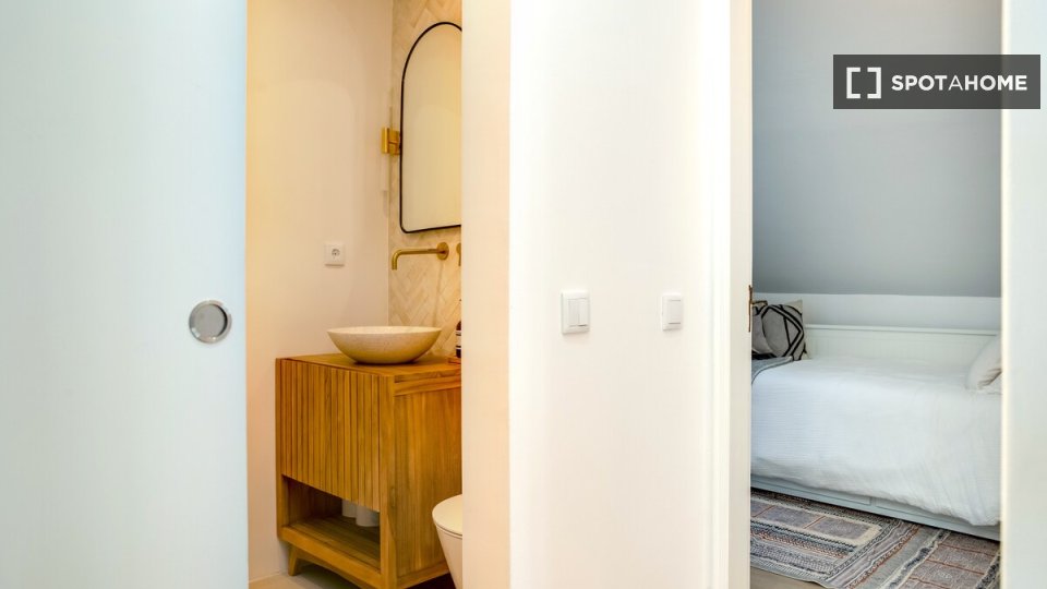 Apartment Lisbon, 2 beds — photo 7