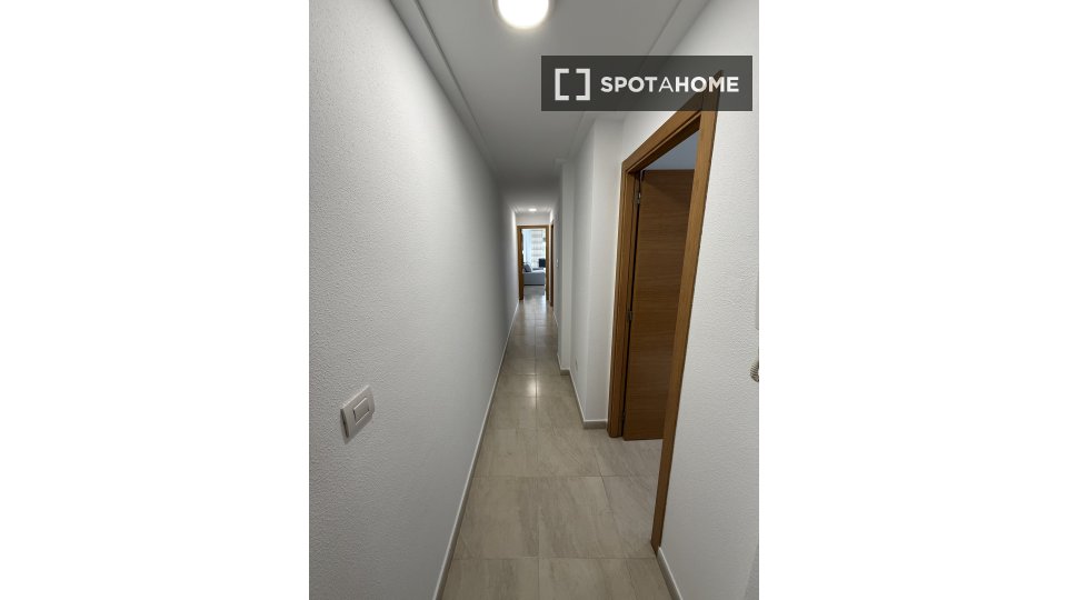 Apartment Alicante, 2 beds, 50m² — photo 12