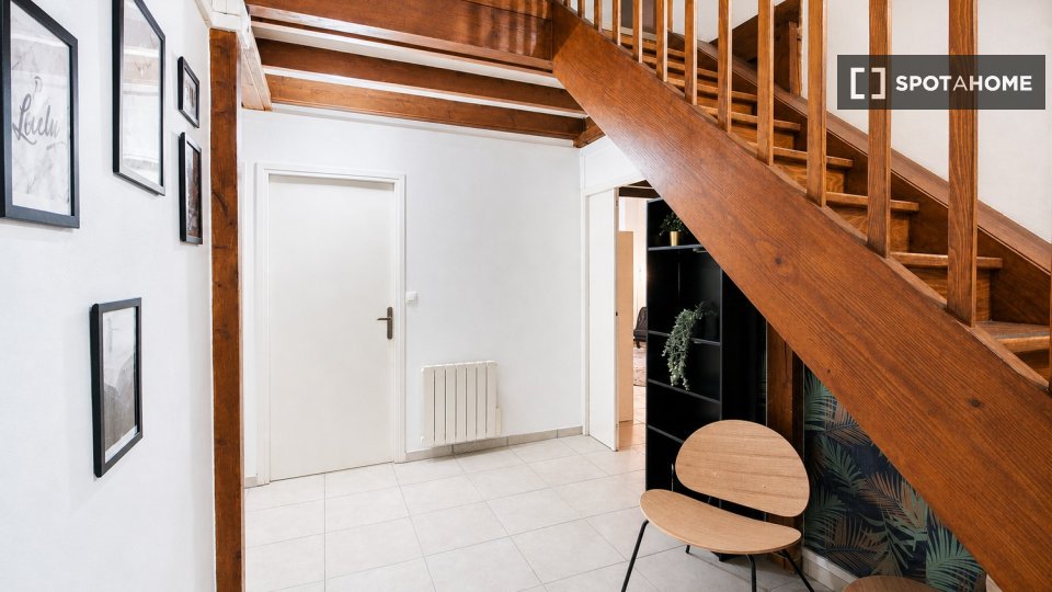 Double room Lyon, 5 beds — photo 23