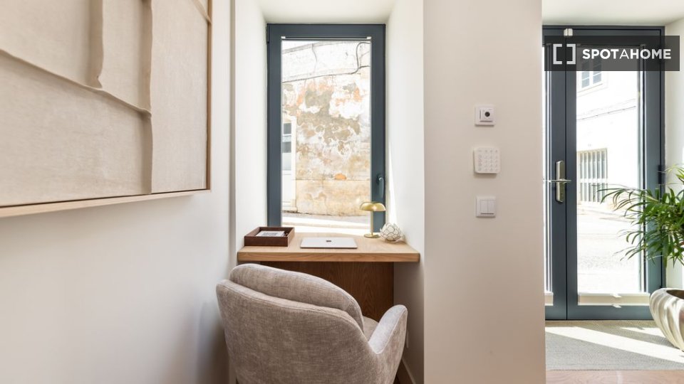 Apartment Lisbon, 1 bed — photo 3