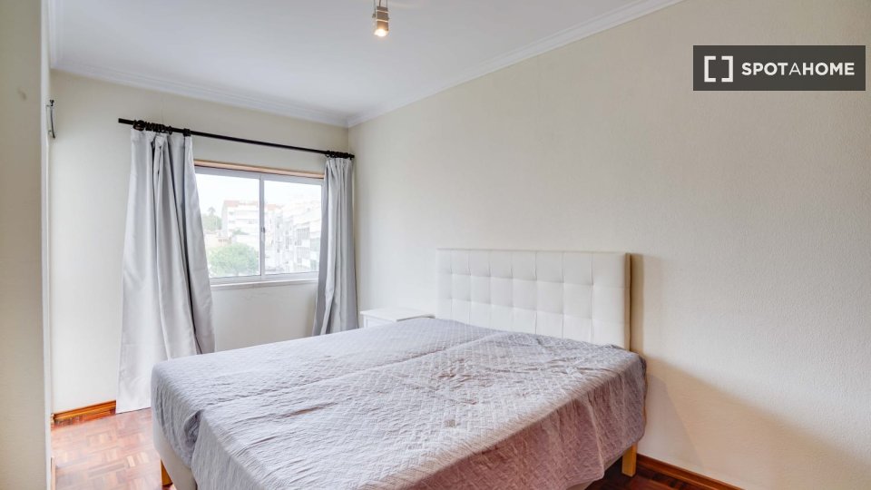 Apartment Lisbon, 2 beds, 69m² — photo 14