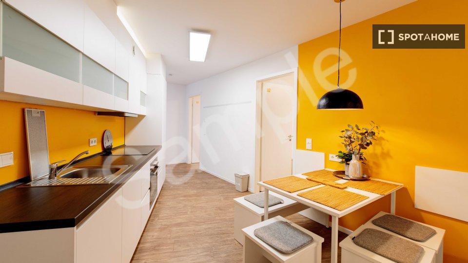 Double room Berlin, 2 beds, 55m² — photo 16