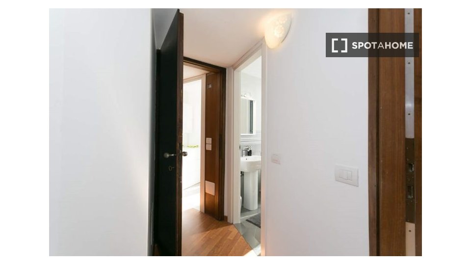 Double room Milan, 6 beds — photo 10