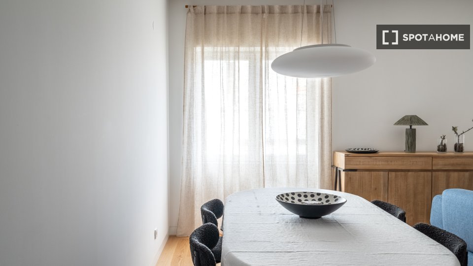 Apartment Lisbon, 2 beds — photo 52