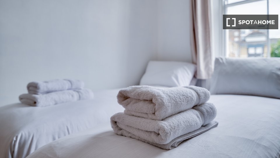 Apartment London, 2 beds — photo 18