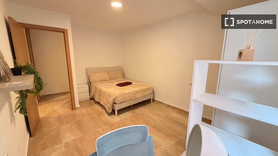 Double room Valencia, 6 beds — photo 12