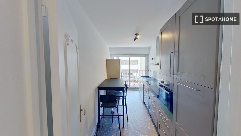 Double room Marseille, 15 beds — photo 3