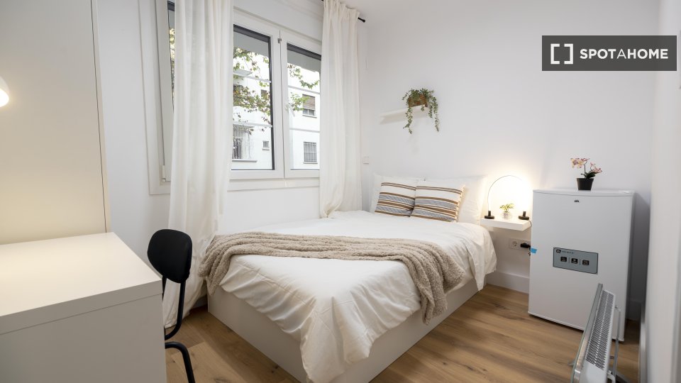 Double room Madrid, 7 beds — photo 35