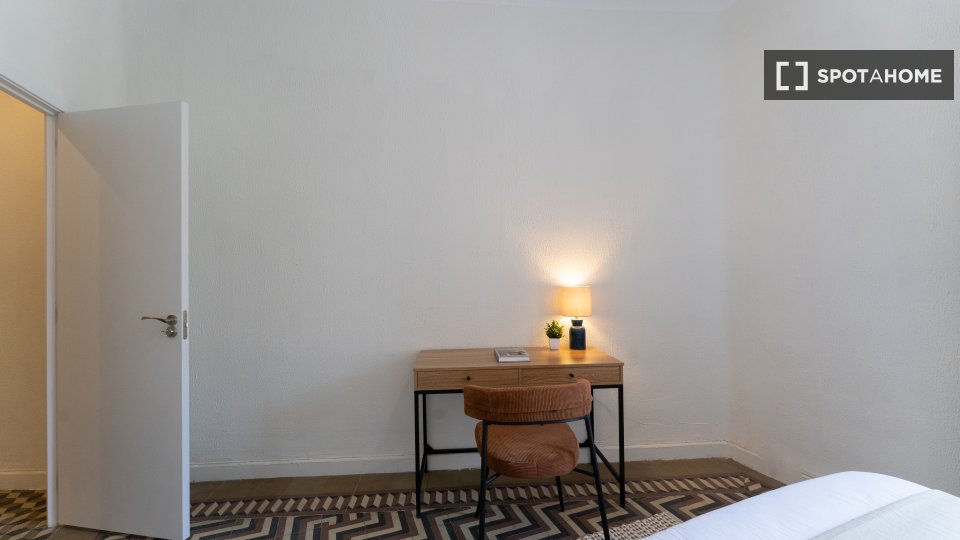 Double room Madrid, 7 beds — photo 14