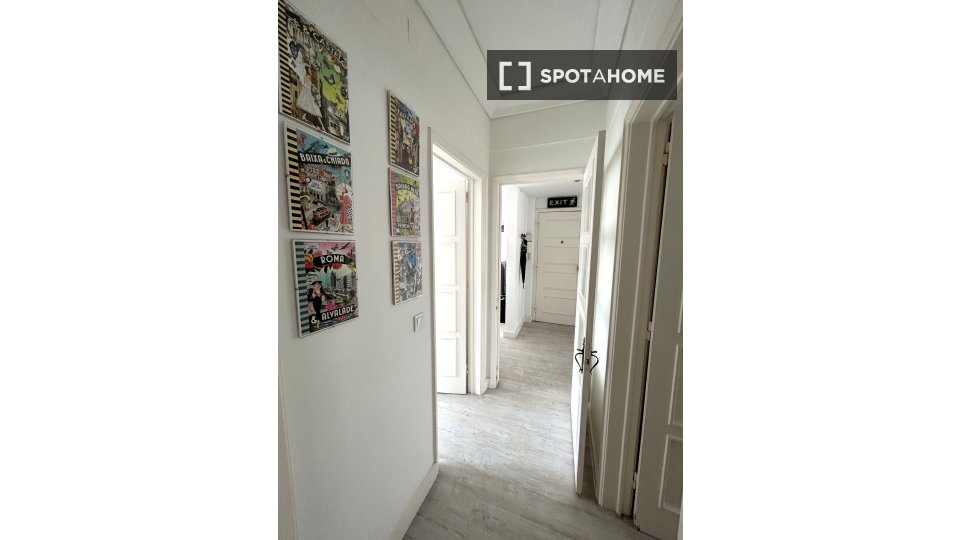 Apartment Lisbon, 3 beds, 100m² — photo 6
